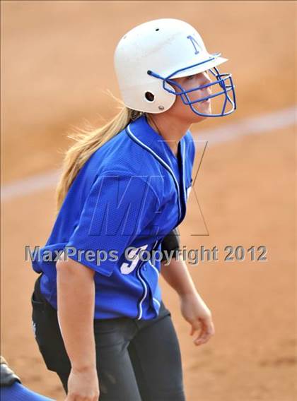 Thumbnail 2 in Norco vs. Santiago (CIF SS D1 Final) photogallery.