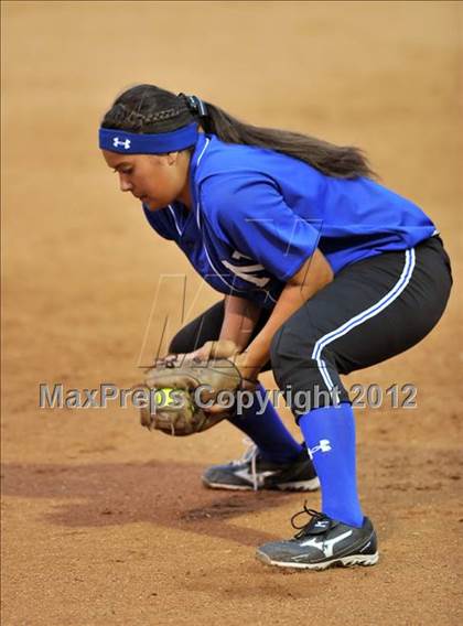Thumbnail 2 in Norco vs. Santiago (CIF SS D1 Final) photogallery.