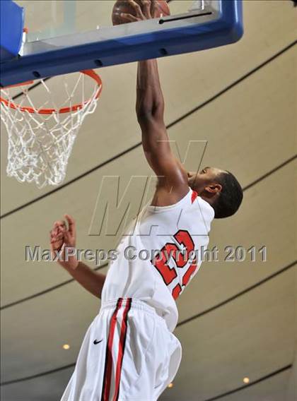 Thumbnail 3 in Etiwanda vs. Long Beach Poly (CIF SS Playoffs) photogallery.