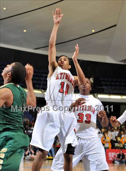 Thumbnail 2 in Etiwanda vs. Long Beach Poly (CIF SS Playoffs) photogallery.