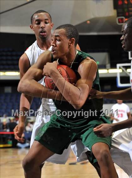 Thumbnail 3 in Etiwanda vs. Long Beach Poly (CIF SS Playoffs) photogallery.
