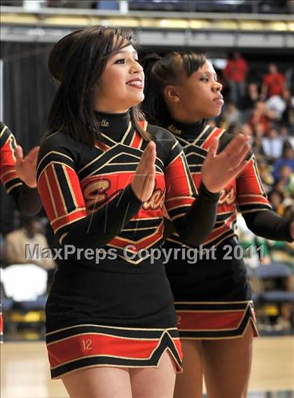 Thumbnail 3 in Etiwanda vs. Long Beach Poly (CIF SS Playoffs) photogallery.