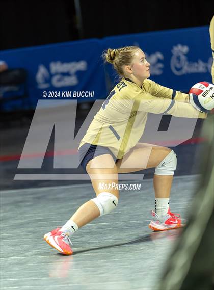 Thumbnail 2 in Shady Spring vs. Weir (WVSSAC Class AAA Quarterfinal) photogallery.