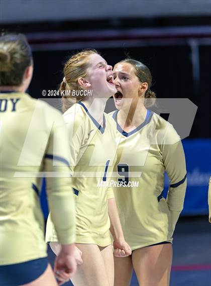 Thumbnail 2 in Shady Spring vs. Weir (WVSSAC Class AAA Quarterfinal) photogallery.