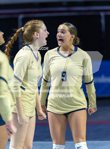 Thumbnail 1 in Shady Spring vs. Weir (WVSSAC Class AAA Quarterfinal) photogallery.