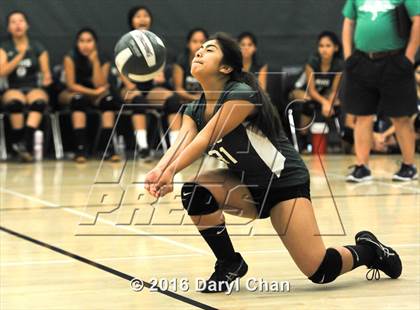 Thumbnail 3 in Mayfield @ Monrovia photogallery.