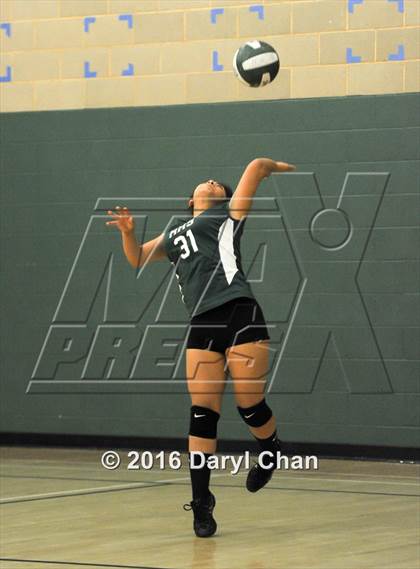 Thumbnail 1 in Mayfield @ Monrovia photogallery.