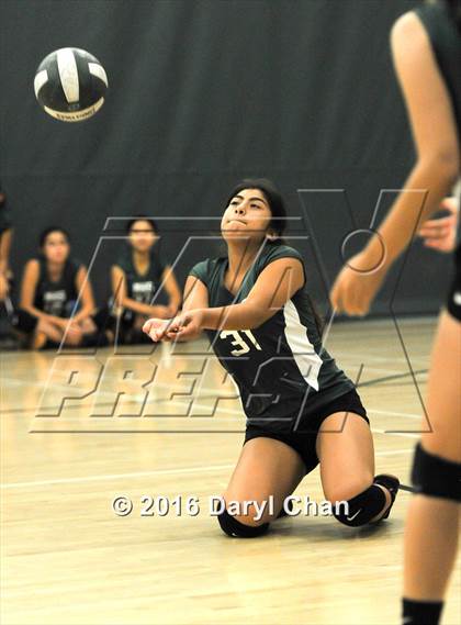 Thumbnail 2 in Mayfield @ Monrovia photogallery.