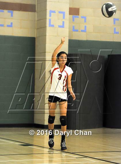 Thumbnail 3 in Mayfield @ Monrovia photogallery.