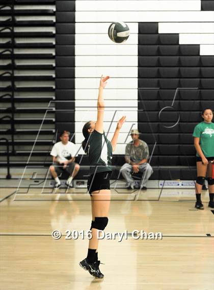 Thumbnail 3 in Mayfield @ Monrovia photogallery.