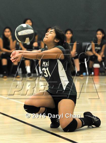 Thumbnail 1 in Mayfield @ Monrovia photogallery.