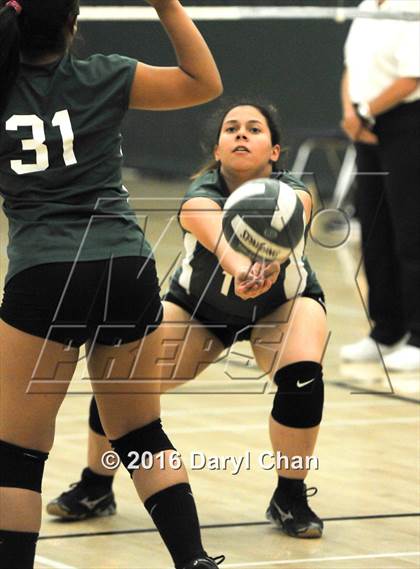 Thumbnail 3 in Mayfield @ Monrovia photogallery.
