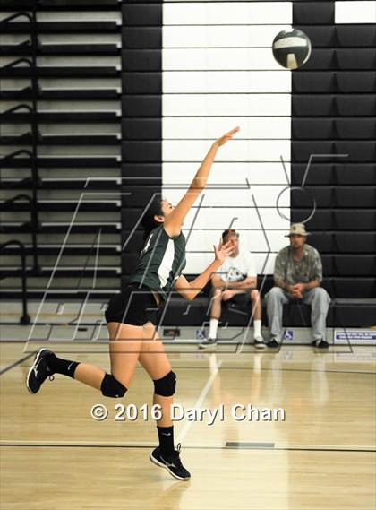 Thumbnail 3 in Mayfield @ Monrovia photogallery.