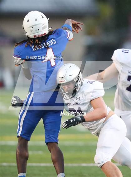 Thumbnail 3 in West Ashley vs St. John's (CCSD Jamboree) photogallery.