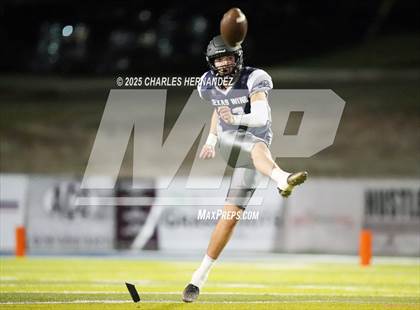 Thumbnail 1 in Texas Wind vs. Fort Bend Chargers HomeSchool (TAIAO Division 1 Semifinal) photogallery.
