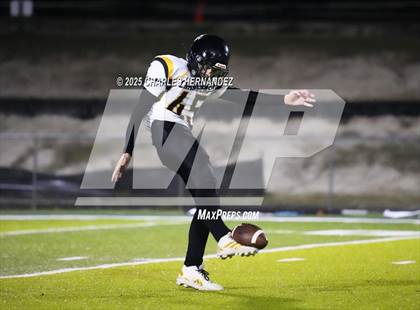 Thumbnail 2 in Texas Wind vs. Fort Bend Chargers HomeSchool (TAIAO Division 1 Semifinal) photogallery.