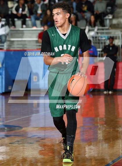 Thumbnail 2 in Norman North vs. Skyline (Thanksgiving Hoopfest) photogallery.