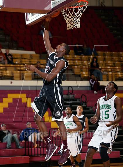 Thumbnail 3 in Green Country HomeSchool vs. Sunrise Christian Academy (Fantasy of Lights) photogallery.