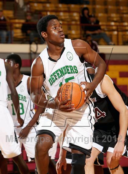 Thumbnail 1 in Green Country HomeSchool vs. Sunrise Christian Academy (Fantasy of Lights) photogallery.