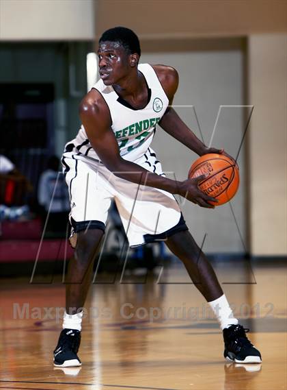 Thumbnail 1 in Green Country HomeSchool vs. Sunrise Christian Academy (Fantasy of Lights) photogallery.