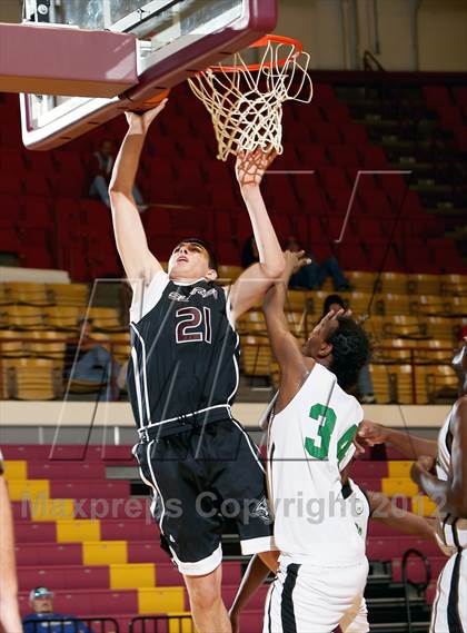 Thumbnail 1 in Green Country HomeSchool vs. Sunrise Christian Academy (Fantasy of Lights) photogallery.