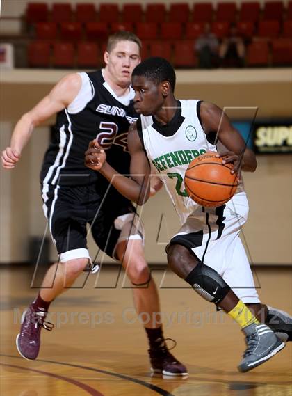 Thumbnail 3 in Green Country HomeSchool vs. Sunrise Christian Academy (Fantasy of Lights) photogallery.