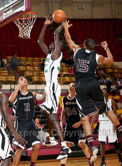 Thumbnail 2 in Green Country HomeSchool vs. Sunrise Christian Academy (Fantasy of Lights) photogallery.