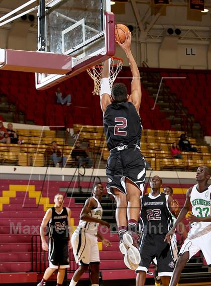 Thumbnail 2 in Green Country HomeSchool vs. Sunrise Christian Academy (Fantasy of Lights) photogallery.