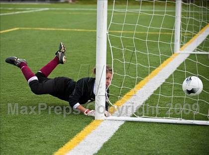 Thumbnail 3 in Davis vs Viewmont (Utah 5A Semifinal) photogallery.