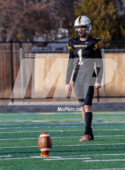 Thumbnail 2 in Thompson Valley vs. Evergreen (CHSAA 3A 1st Round) photogallery.