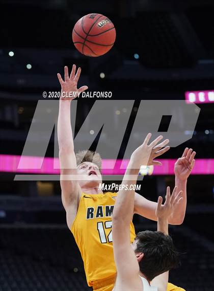 Thumbnail 3 in Green Mountain vs. Dakota Ridge @ Pepsi Center photogallery.