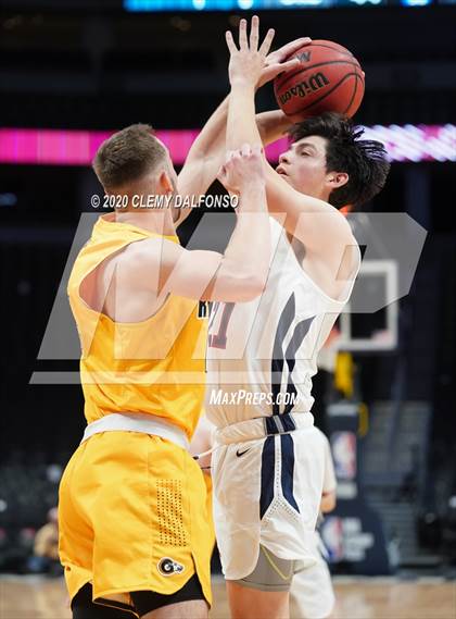 Thumbnail 2 in Green Mountain vs. Dakota Ridge @ Pepsi Center photogallery.
