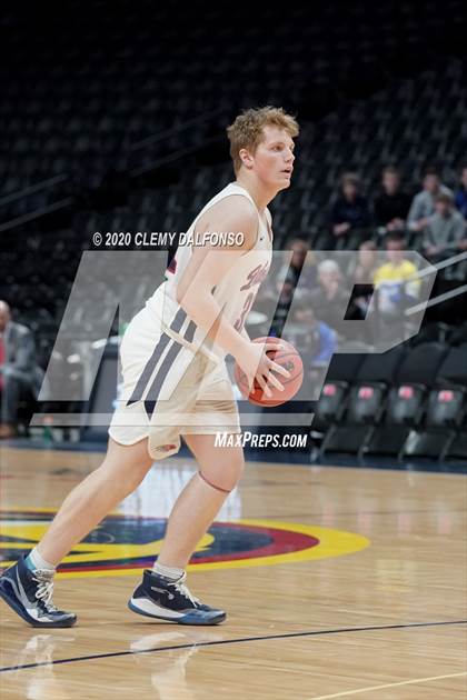 Thumbnail 1 in Green Mountain vs. Dakota Ridge @ Pepsi Center photogallery.