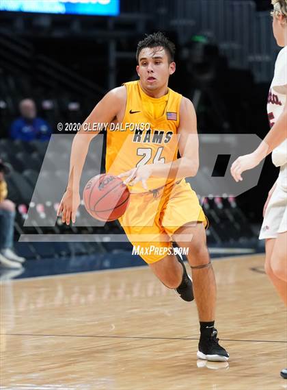Thumbnail 2 in Green Mountain vs. Dakota Ridge @ Pepsi Center photogallery.