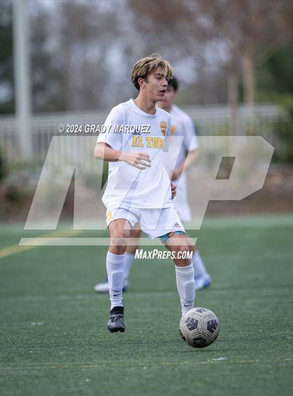 Thumbnail 2 in El Toro vs. Edison (Hawks Invitational Tournament) photogallery.