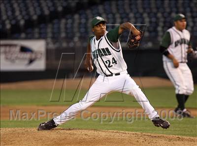 Thumbnail 1 in St. Mary's vs. De La Salle (Dave Stewart/Oakland A's Showdown) photogallery.