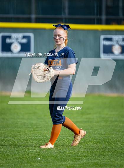 Thumbnail 2 in Salpointe Catholic @ Cienega photogallery.