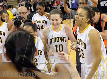 Thumbnail 2 in Windward vs. Bishop O'Dowd (CIF State Open Division Final) photogallery.