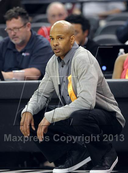 Thumbnail 2 in Windward vs. Bishop O'Dowd (CIF State Open Division Final) photogallery.