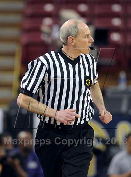 Thumbnail 3 in Windward vs. Bishop O'Dowd (CIF State Open Division Final) photogallery.