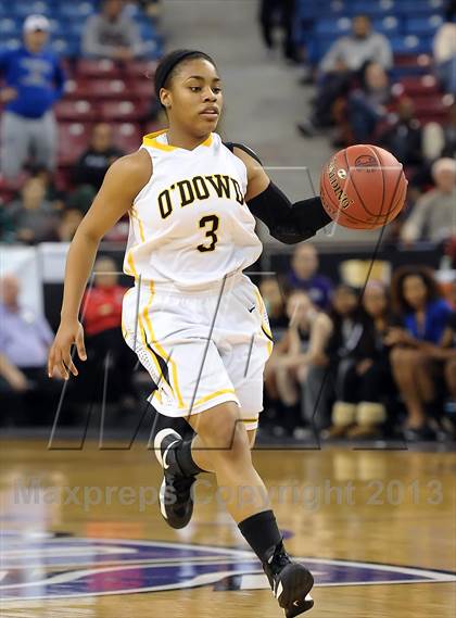Thumbnail 3 in Windward vs. Bishop O'Dowd (CIF State Open Division Final) photogallery.