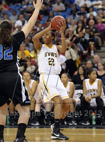 Thumbnail 1 in Windward vs. Bishop O'Dowd (CIF State Open Division Final) photogallery.