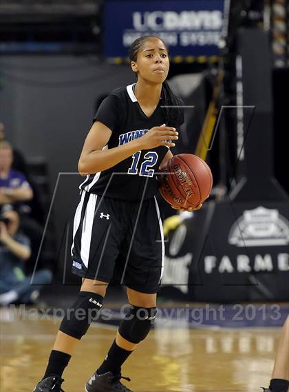 Thumbnail 1 in Windward vs. Bishop O'Dowd (CIF State Open Division Final) photogallery.
