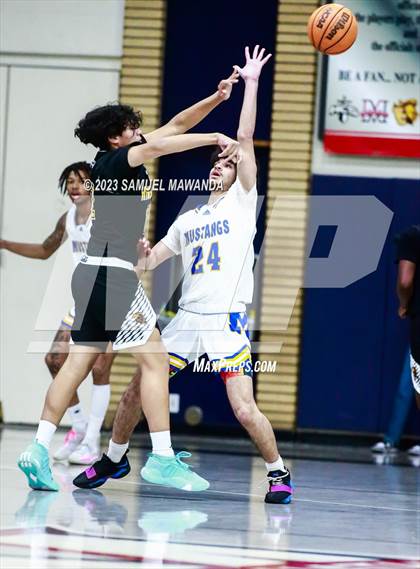 Thumbnail 3 in King/Drew vs Muir (21st Annual Rose City Roundball Classic) photogallery.