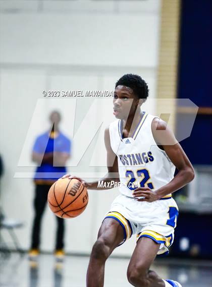 Thumbnail 2 in King/Drew vs Muir (21st Annual Rose City Roundball Classic) photogallery.
