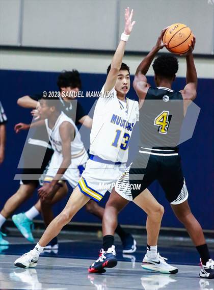 Thumbnail 3 in King/Drew vs Muir (21st Annual Rose City Roundball Classic) photogallery.