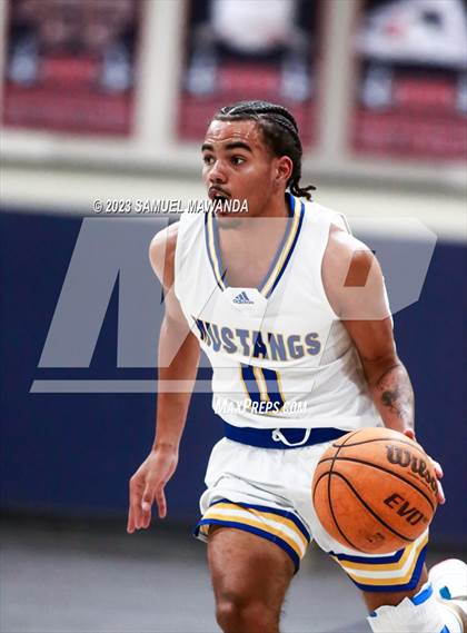 Thumbnail 2 in King/Drew vs Muir (21st Annual Rose City Roundball Classic) photogallery.
