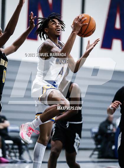 Thumbnail 3 in King/Drew vs Muir (21st Annual Rose City Roundball Classic) photogallery.