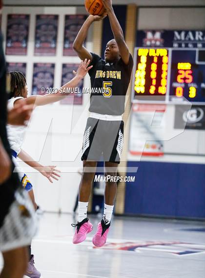 Thumbnail 3 in King/Drew vs Muir (21st Annual Rose City Roundball Classic) photogallery.