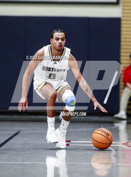 Thumbnail 2 in King/Drew vs Muir (21st Annual Rose City Roundball Classic) photogallery.